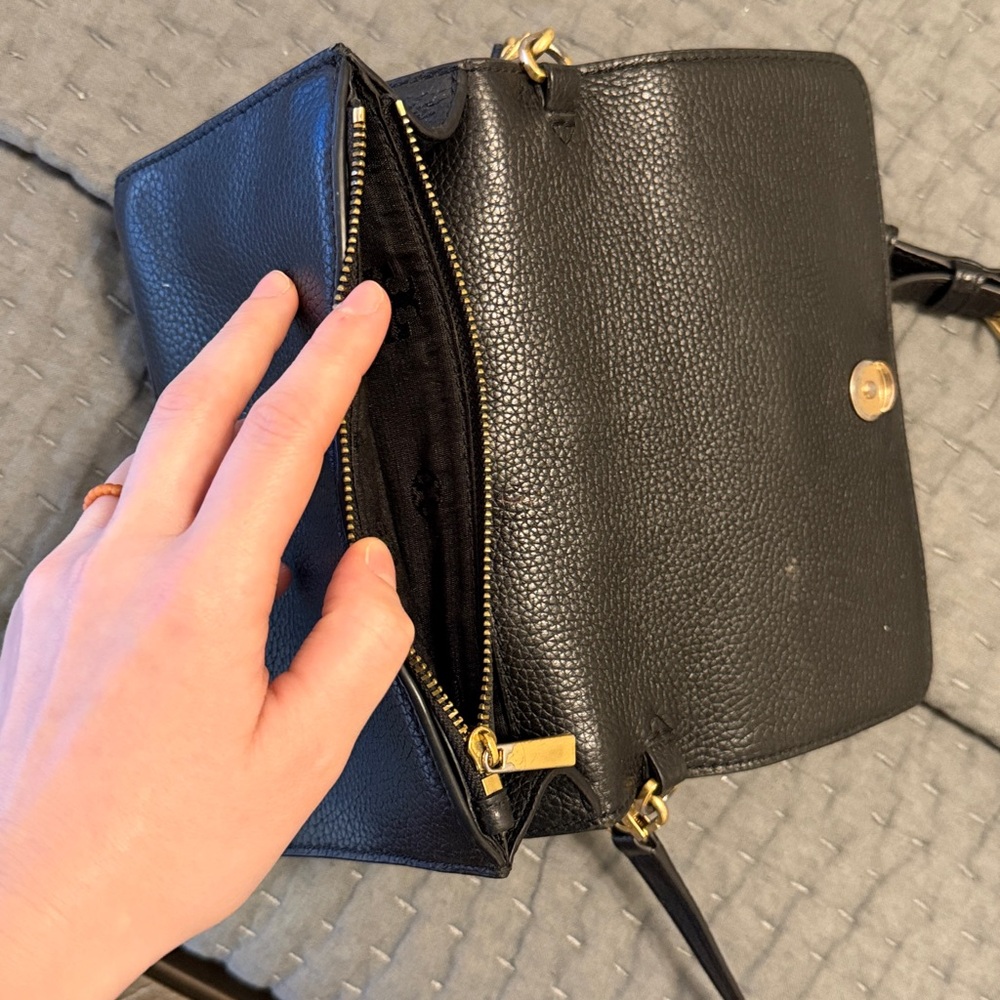 Tory Burch Black Crossbody Bag with Gold Logo - Picture 13 of 14